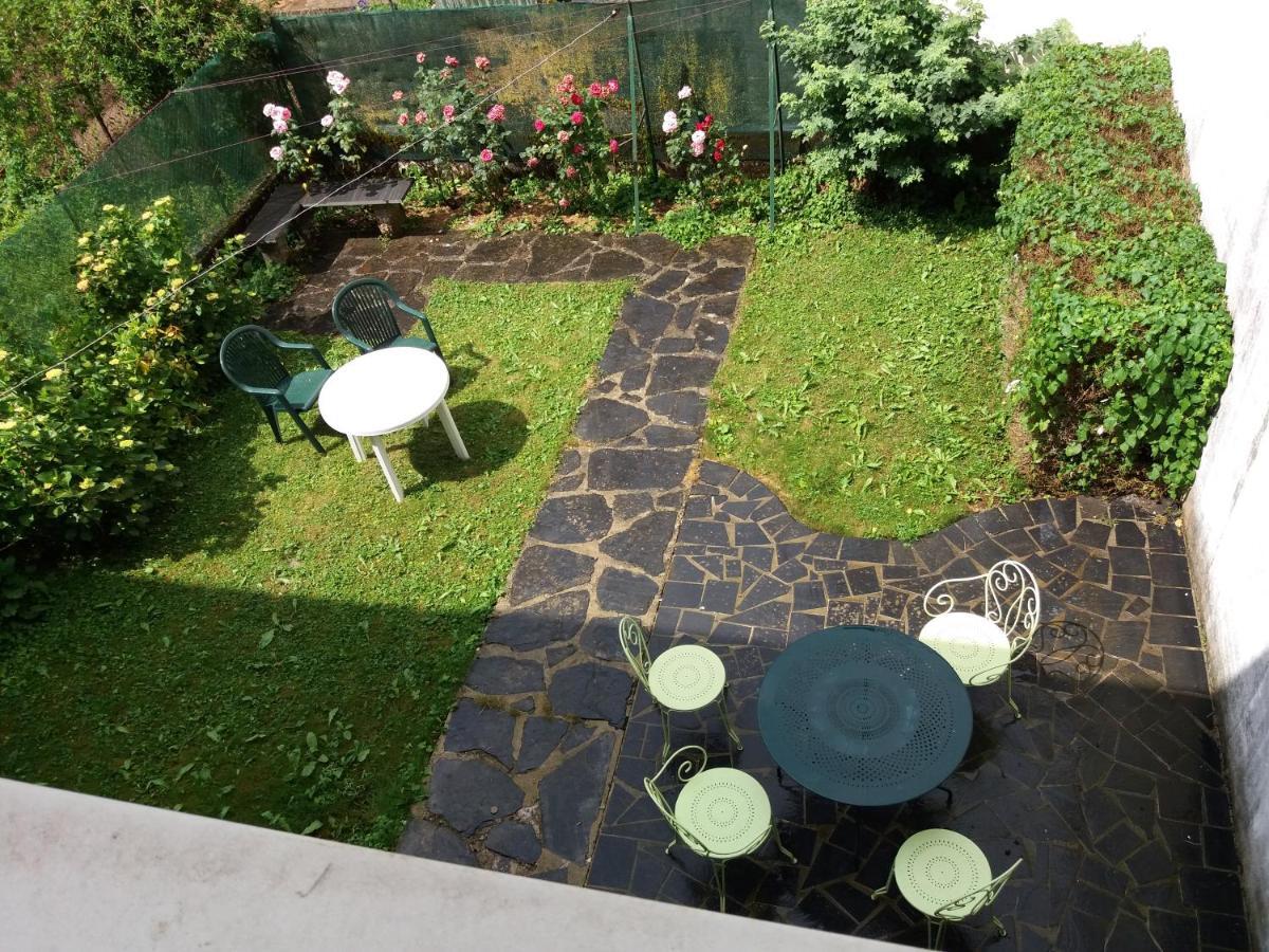 Gite "Les Hortensias" Au Coeur De Lacaune Exterior photo